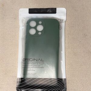 💚🆕💚 QxbSky Green Phone Case With MagSafe Suction Holder and Screen Protector